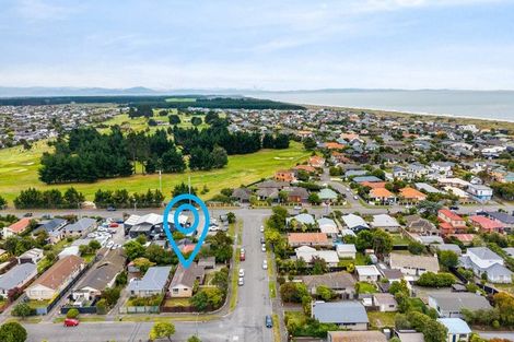 Photo of property in 131 Effingham Street, North New Brighton, Christchurch, 8083