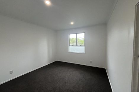 Photo of property in 8 Wallath Road, Westown, New Plymouth, 4310