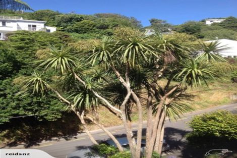 Photo of property in 12 Governor Road, Northland, Wellington, 6012