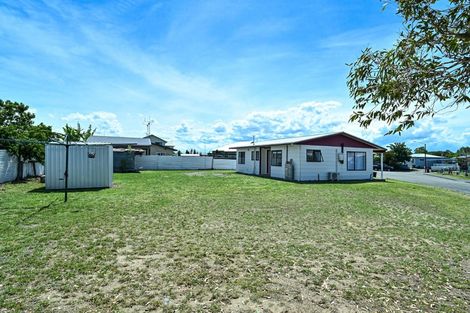 Photo of property in 3 Holmes Place, Flaxmere, Hastings, 4120