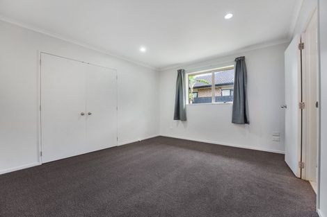 Photo of property in 10a Cade Place, Weymouth, Auckland, 2103