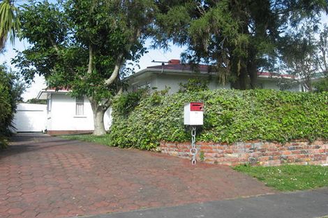 Photo of property in 14 Camellia Avenue, Aramoho, Whanganui, 4500