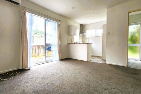 Photo of property in 2 Vine Street, Mangere East, Auckland, 2024