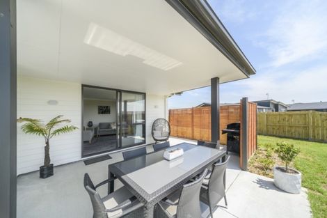 Photo of property in 6 George Street, Bulls, 4818