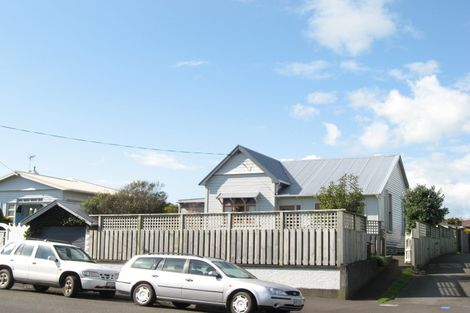 Photo of property in 35 Beach Street, Fitzroy, New Plymouth, 4312
