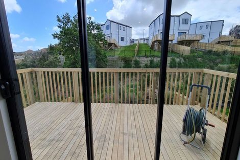 Photo of property in 43b Crestview Rise, Papakura, 2110