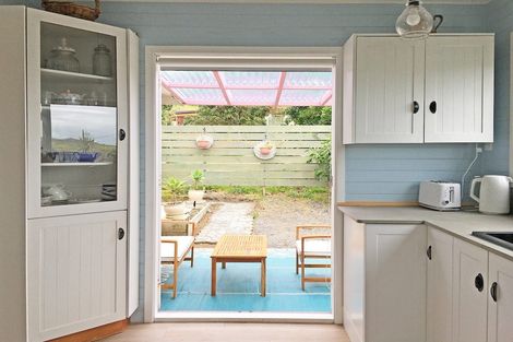 Photo of property in 12 Wainamu Road, Raglan, 3297