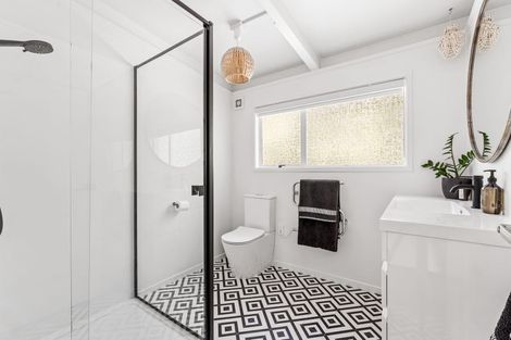 Photo of property in 122 Stanmore Bay Road, Stanmore Bay, Whangaparaoa, 0932