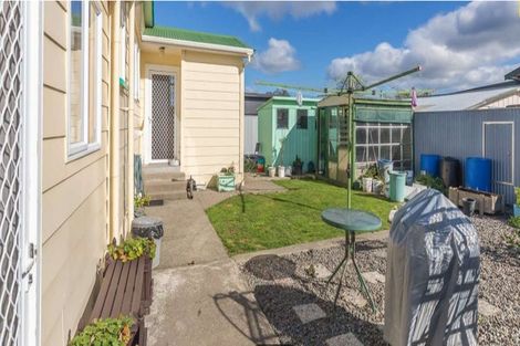 Photo of property in 143 Bartholomew Road, Levin, 5510