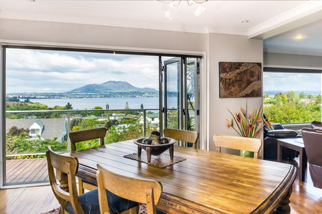 Photo of property in 33 Shera Street, Acacia Bay, Taupo, 3330