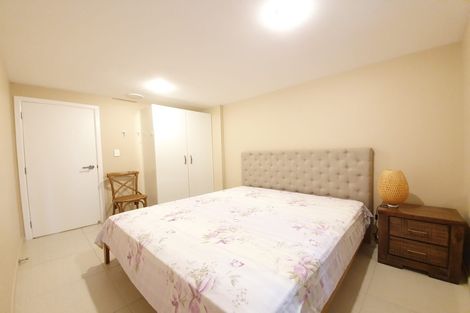 Photo of property in 1/24 Pigeon Mountain Road, Half Moon Bay, Auckland, 2012