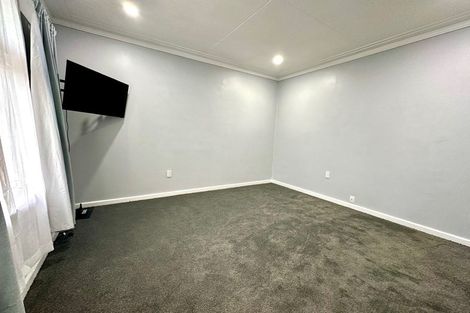 Photo of property in 195 Clyde Street, Balclutha, 9230