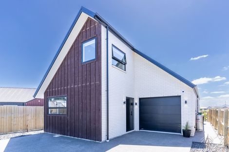 Photo of property in 39 Dow Square, Wigram, Christchurch, 8025