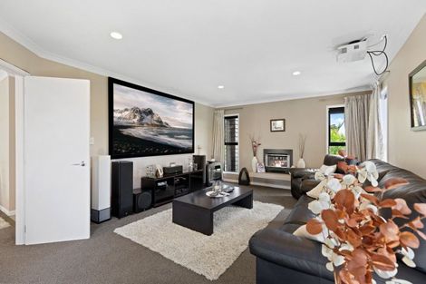 Photo of property in 50 Cassinia Close, Papamoa Beach, Papamoa, 3118