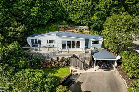Photo of property in 61 Walter Road, Lowry Bay, Lower Hutt, 5013