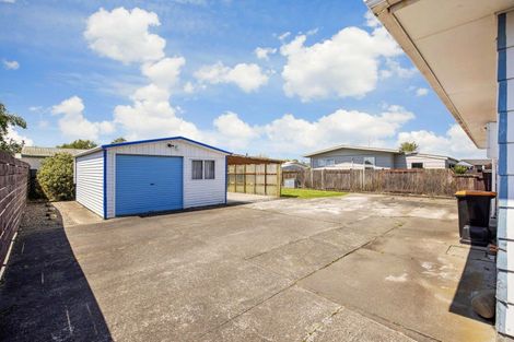 Photo of property in 71 Kaimanawa Street, Kelvin Grove, Palmerston North, 4414