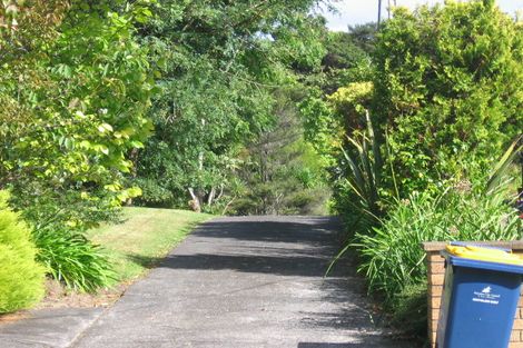 Photo of property in 56 Woodfern Crescent, Titirangi, Auckland, 0604
