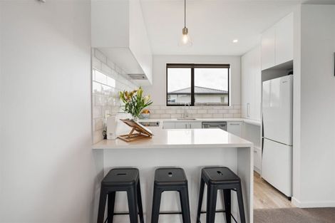 Photo of property in 10 Kingsbridge West, Burwood, Christchurch, 8083