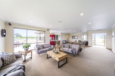 Photo of property in 96 Whenuku Road, Normanby, Hawera, 4675