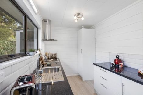 Photo of property in 14b Fenchurch Grove, Stokes Valley, Lower Hutt, 5019