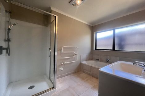 Photo of property in 38 Ranchod Terrace, Pukekohe, 2120