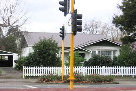 Photo of property in 239 Fitzherbert Avenue, West End, Palmerston North, 4410