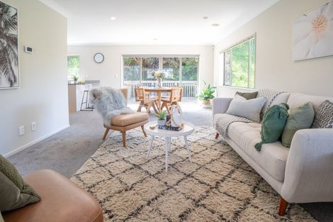 Photo of property in 24 Erlestoke Crescent, Churton Park, Wellington, 6037