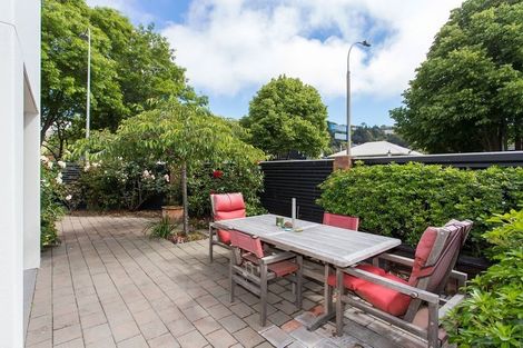 Photo of property in 19 Bowenvale Avenue, Cashmere, Christchurch, 8022