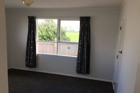 Photo of property in 44 Gossamer Drive, Pakuranga Heights, Auckland, 2010
