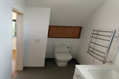 Photo of property in 18 Hobby Avenue, Birkdale, Auckland, 0626