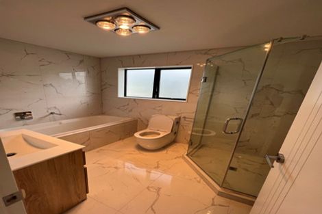 Photo of property in 9 Ti Kouka Place, Te Atatu Peninsula, Auckland, 0610