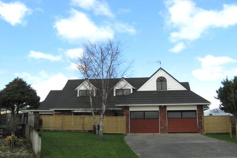 Photo of property in 13 Wright Grove, Levin, 5510