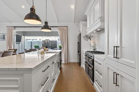 Photo of property in 10 Mollisia Lane, Papamoa Beach, Papamoa, 3118