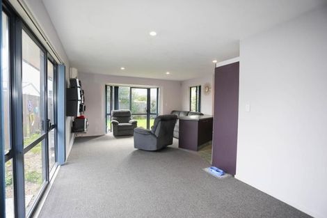 Photo of property in 51 Matlock Street, Woolston, Christchurch, 8062