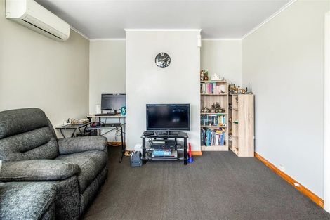 Photo of property in 4 Mcpherson Place, Fairfield, Hamilton, 3214