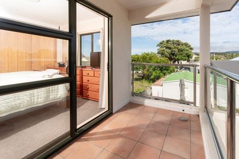 Photo of property in 33 Argentine Avenue, Miramar, Wellington, 6022