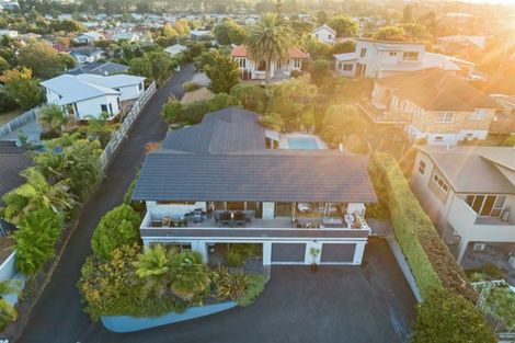 Photo of property in 37 Carey Street, Maeroa, Hamilton, 3200