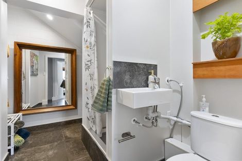 Photo of property in 2/11 Rangeview Road, Sunnyvale, Auckland, 0612