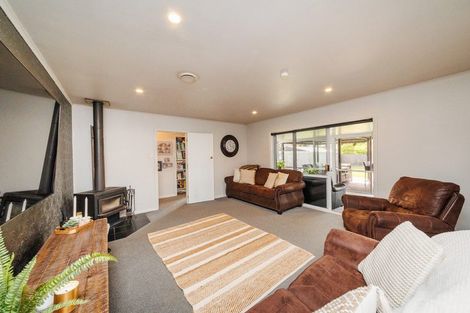 Photo of property in 8 Parkland Crescent, Terrace End, Palmerston North, 4410