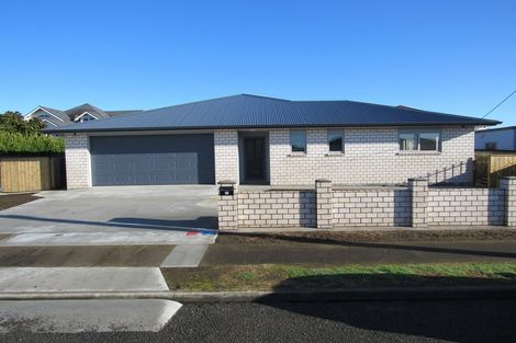 Photo of property in 15 Victoria Street, Hawera, 4610
