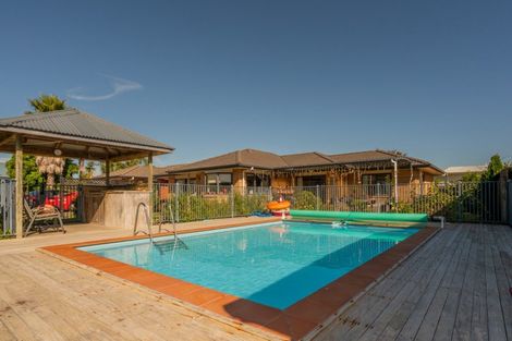 Photo of property in Mayfair Gardens, 3/2 Mayfair Close, Whitianga, 3510