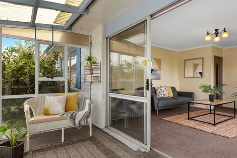 Photo of property in 1/136 Wainoni Road, Avondale, Christchurch, 8061