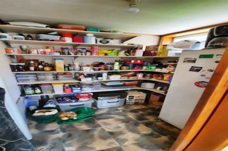 Photo of property in 746 Clutha River Road, Rongahere, Balclutha, 9274