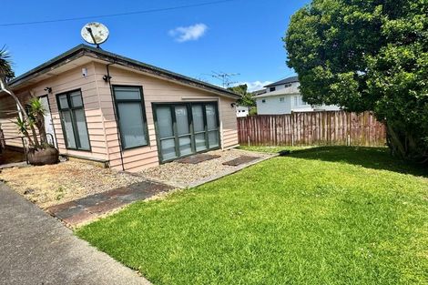 Photo of property in 42 Wedgwood Avenue, Mangere East, Auckland, 2024