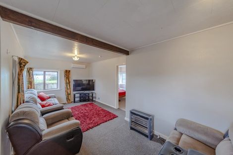 Photo of property in 12 Bell Street, Otane, 4202