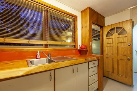 Photo of property in 216 Main Road South, Raumati South, Paraparaumu, 5032