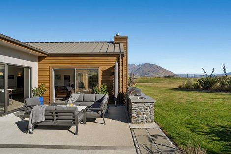 Photo of property in 60 Cunninghams Drive, Jacks Point, Queenstown, 9371