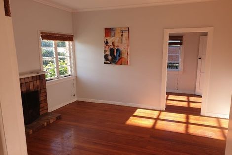 Photo of property in 126 Titirangi Road, New Lynn, Auckland, 0600