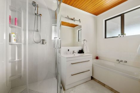 Photo of property in 1522d Akatarawa Road, Akatarawa Valley, Upper Hutt, 5372