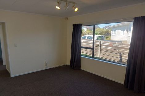 Photo of property in 23 Jasmine Grove, Maungaraki, Lower Hutt, 5010